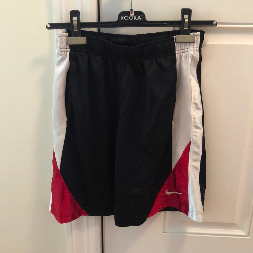 Nike boys shorts size small